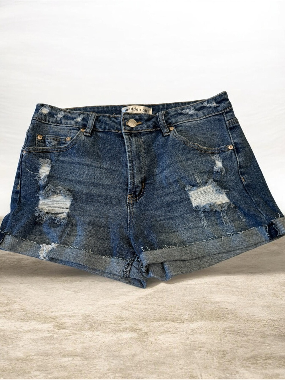 Madden Girl Distressed Denim Shorts nwt